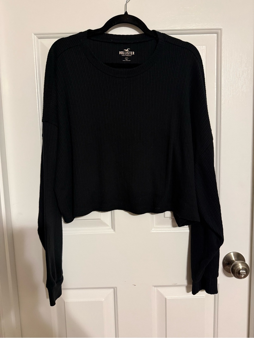 Hollister Black Ribbed Long Sleeve Cropped Top Size Large